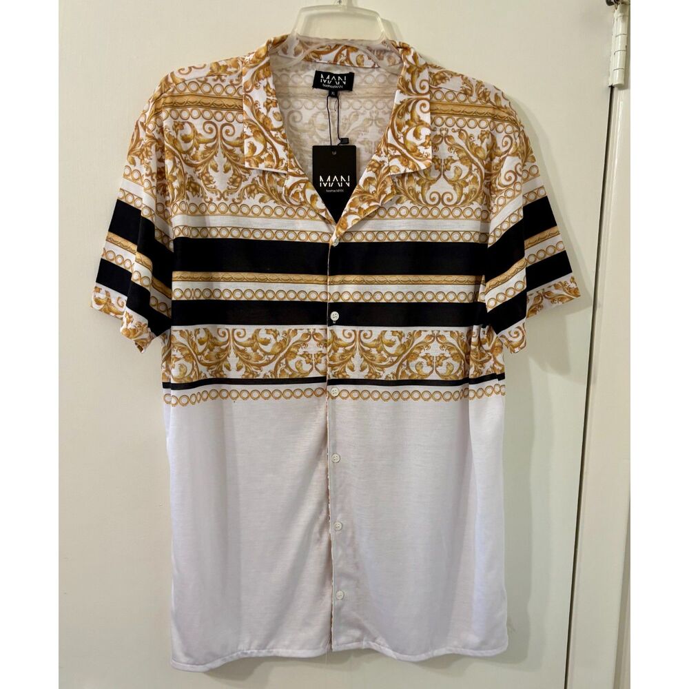 BoohooMAN NWT Mens Extra Large White with Gold Chain Stamped Short Sleeve Shirt